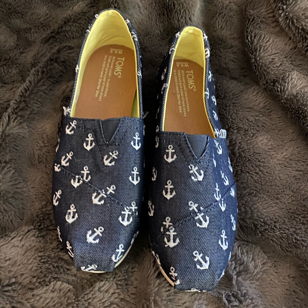 Anchor Toms